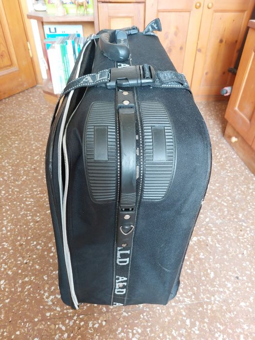 Черен латексов куфар Aliendy