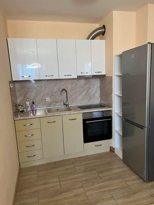 Дава се под наем Двустаен апартамент в София, Люлин 2 - 76 кв.м за 560.49 € - Снимка #2