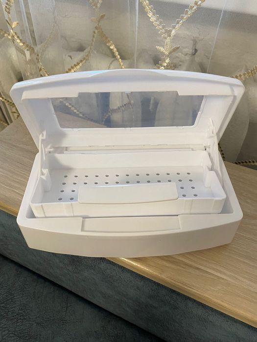 Продам маникюрный набор срочно