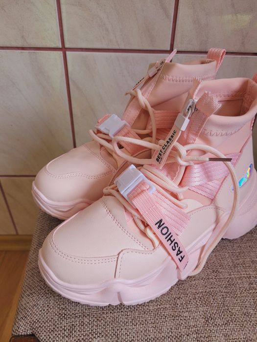 Adidas mar 38 cu 24 cm interior
