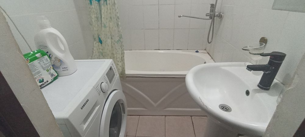 Темир йўл вокзал ёнда 1-этажда 3 хонали квартира ижарага берилади