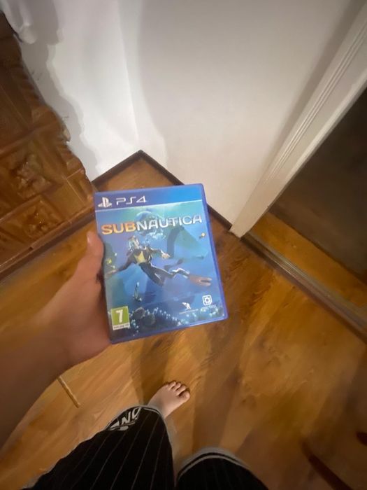 Play Station 4 slim