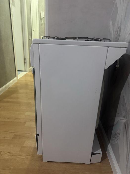 Продаю газоваю плиту б/у