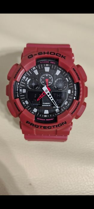 Ceas model sport, Casio Gshock - GA 100, roșu.