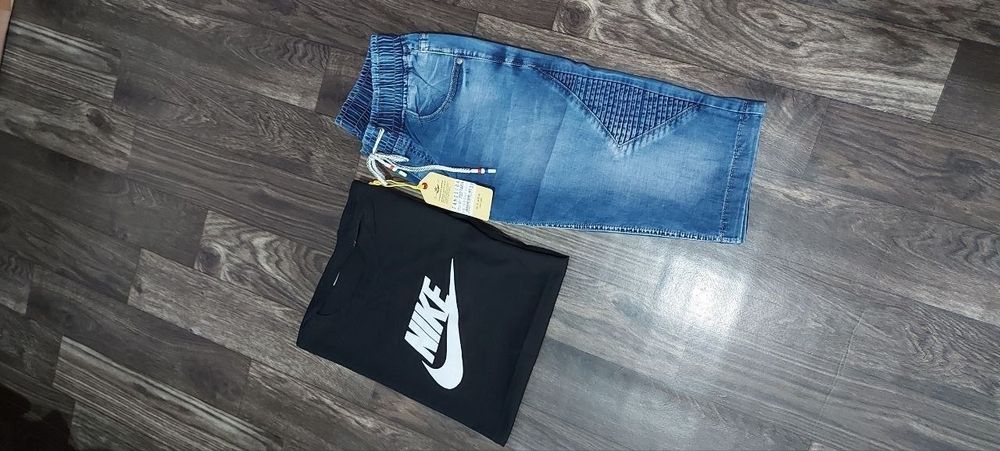 Set tricou și pantalon barbati 
M,L XL Xxl .
150Ron..
Aici trimit curier sau poşta.