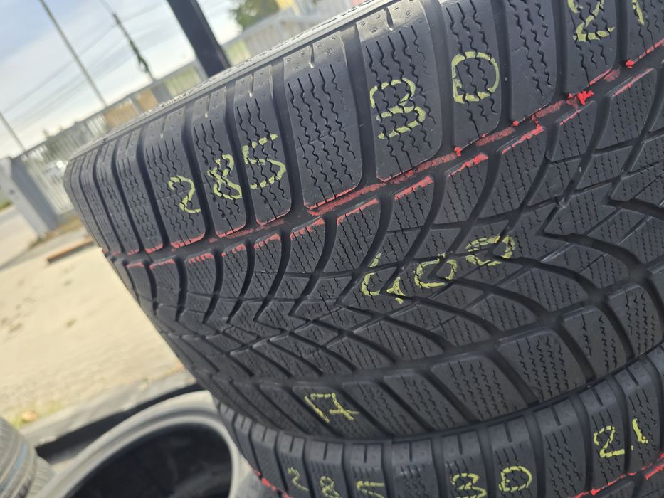 285 30 21 Dunlop m+s