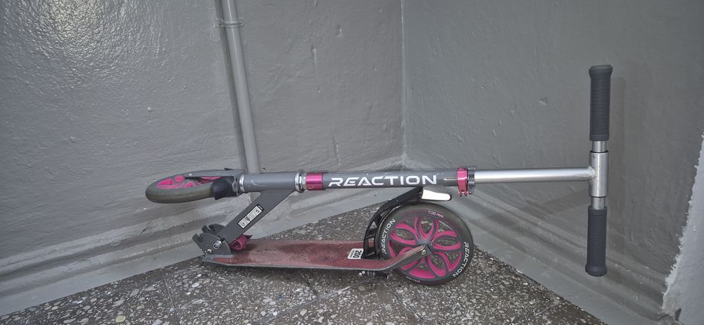 Самокат Reaction 200 mm