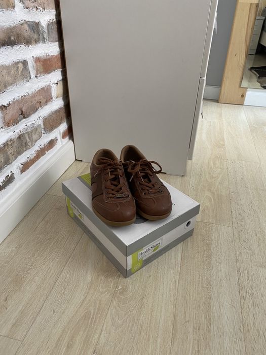 Продаются ботинки новые