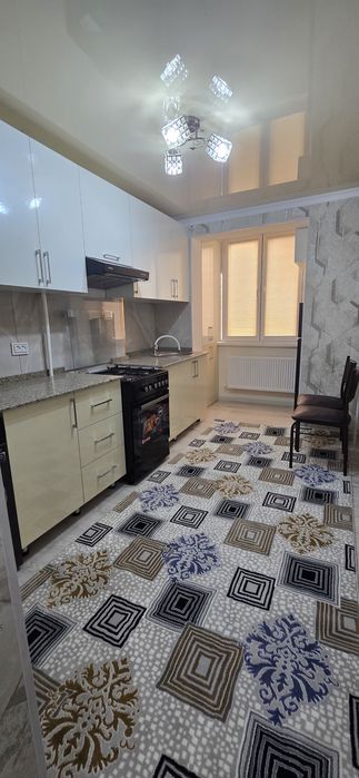 Продаётся 2х ком.кв.В Саттепо.Вторичка.3 этаж 5 этажном доме.53кв.м.