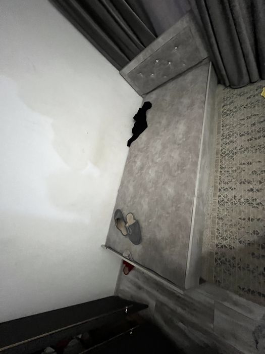 Кровать для спальни