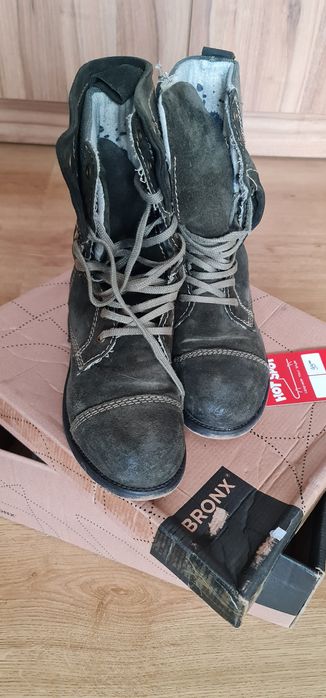 Боти Bronx естествен велур