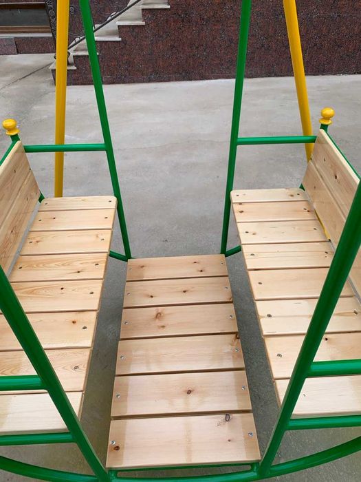 Шести местная детская качеля