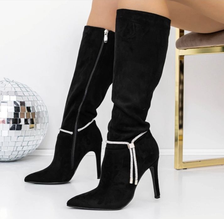 Страхотни Велурени ботуши