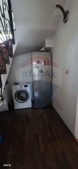 Vila cu 5 camere de vanzare in micro 3 Targoviste