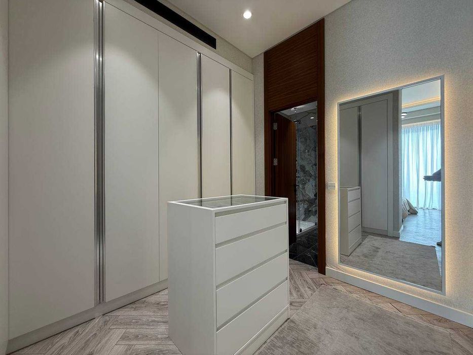 VIP CLASS СРОЧНО ПРОДАЕТСЯ 5и ком квартира в ЖК "Nest one" Вид на парк