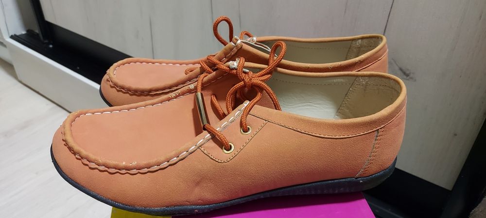 Ботинки удобные новые