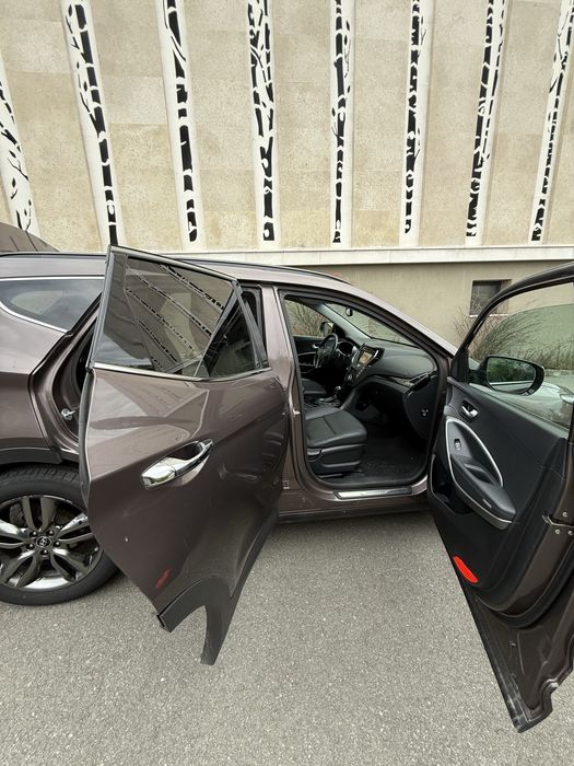 Hyndai Santa Fe 7 locuri 2015 2.2 Diesel 197 Cai automat