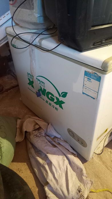 Продам морозильник