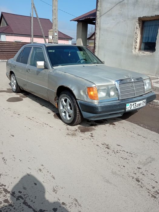 Мерседес Бенц 124.