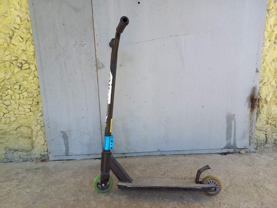 Продам самокат 5000