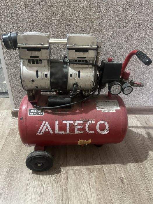 Продам компрессор на запчасти