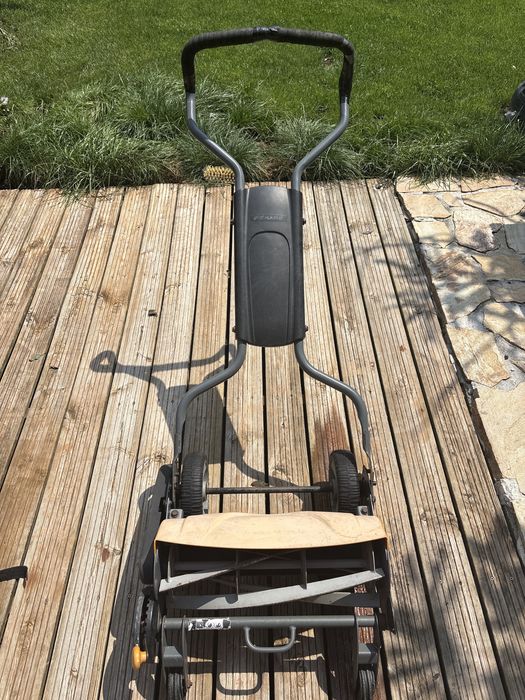 Masina de tuns gazon/iarba manuala Fiskars StaySharp