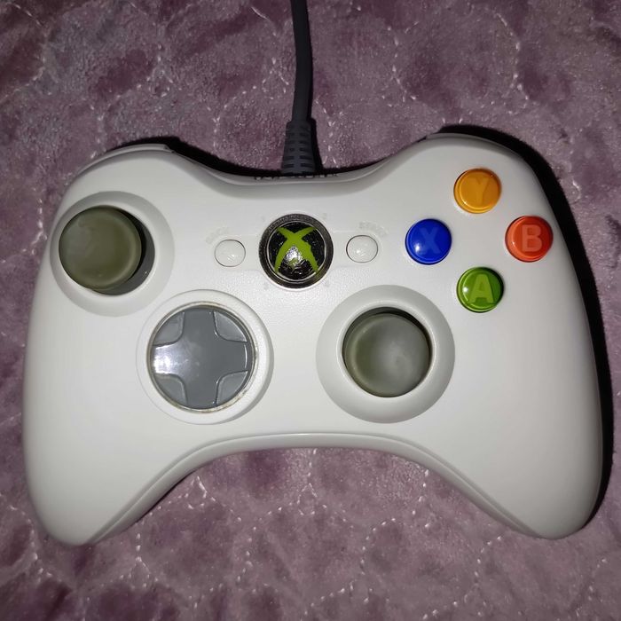Продаю проводной геймпад для ПК в стиле Xbox 360