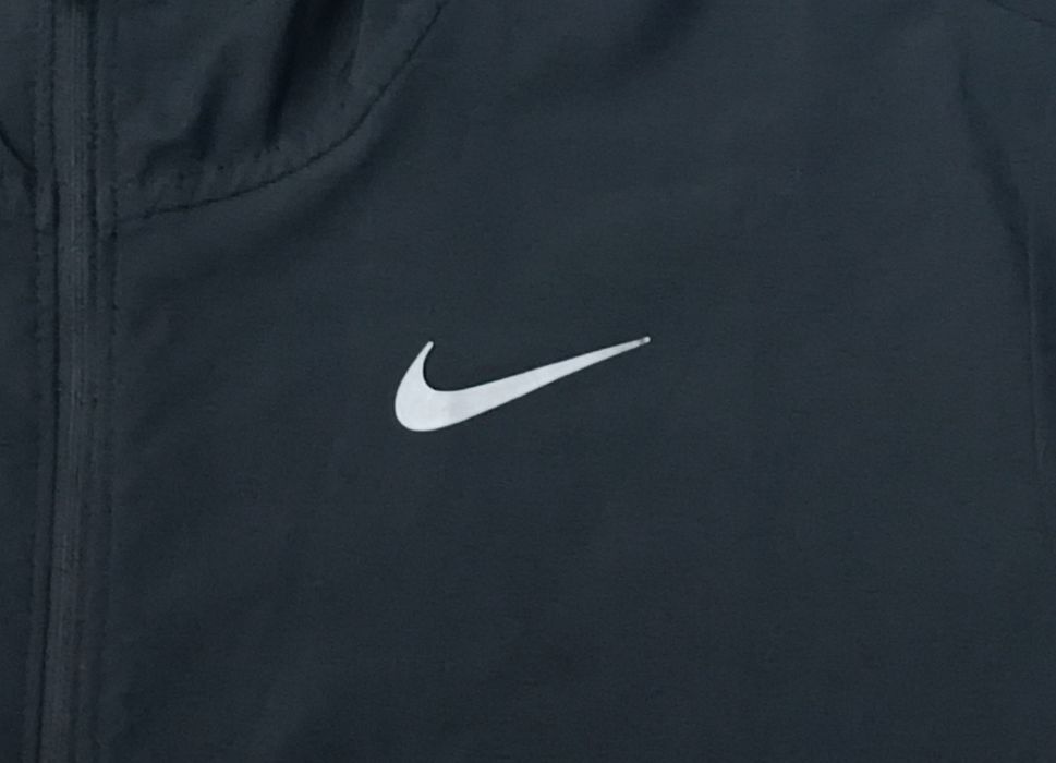 Nike DRI-FIT Run Stripe Woven Jacket оригинално яке M Найк спорт тренировки черна ветровка горно яке