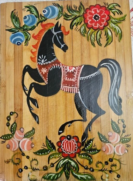 Доска разделочная (городецкая роспись)