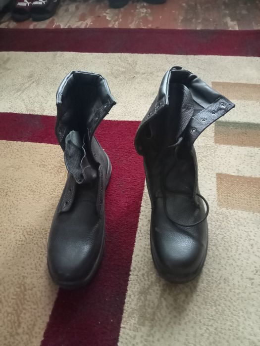 Продам берцы новые