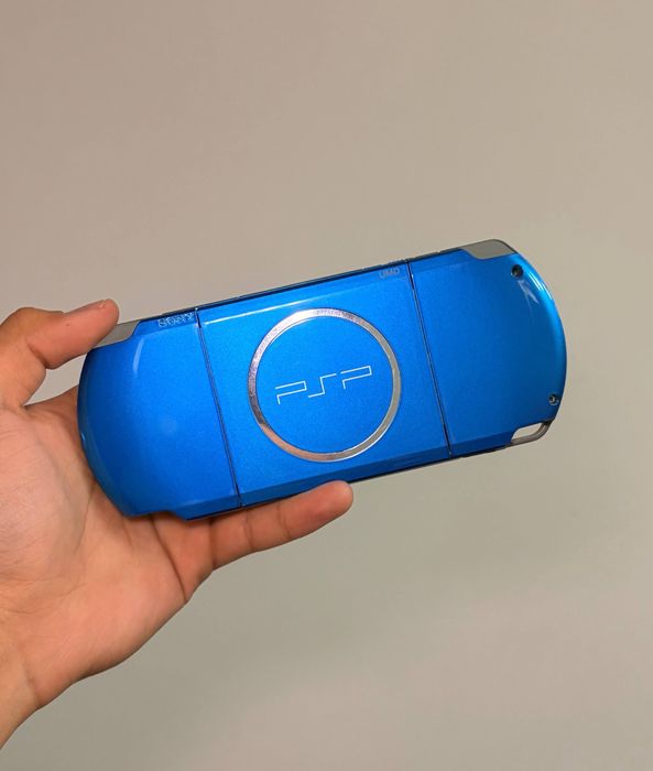 PlayStation Portable 3000 Blue