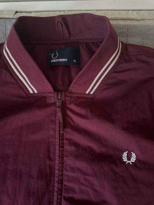 Пролетно яке Fred Perry
