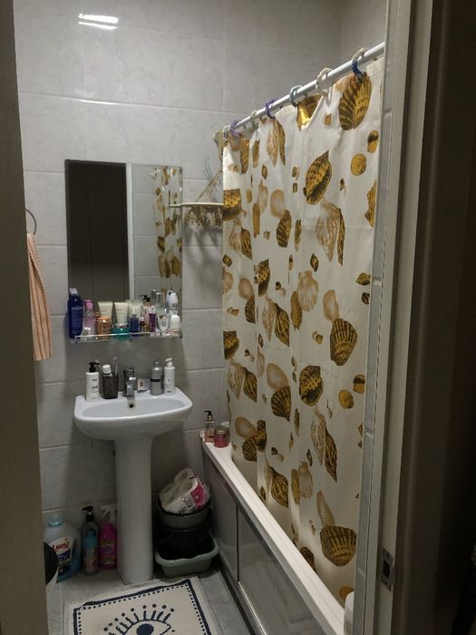 СРОЧНО. СВОЯ. Кушбеги [ Яккасайраский район ] Продаётся своя квартира