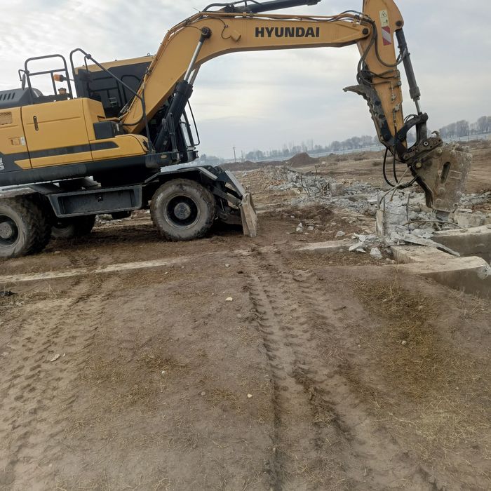 Surxondaryo viloyati boʻyicha Ekskavator xizmatini taklif etiladi