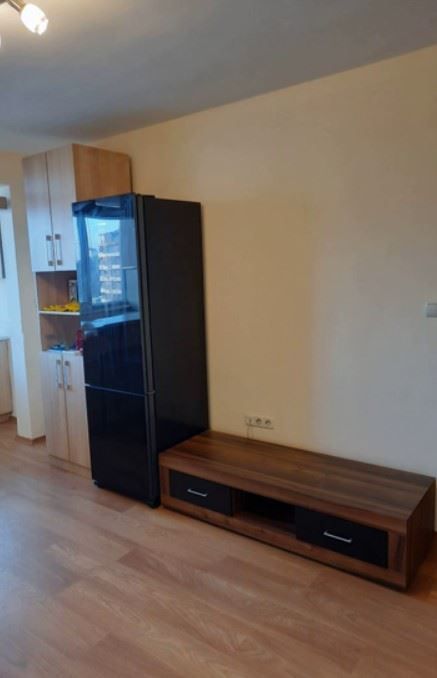 Дава се под наем Двустаен апартамент в София, Люлин 10 - 45 кв.м за 473.79 € - Снимка #1