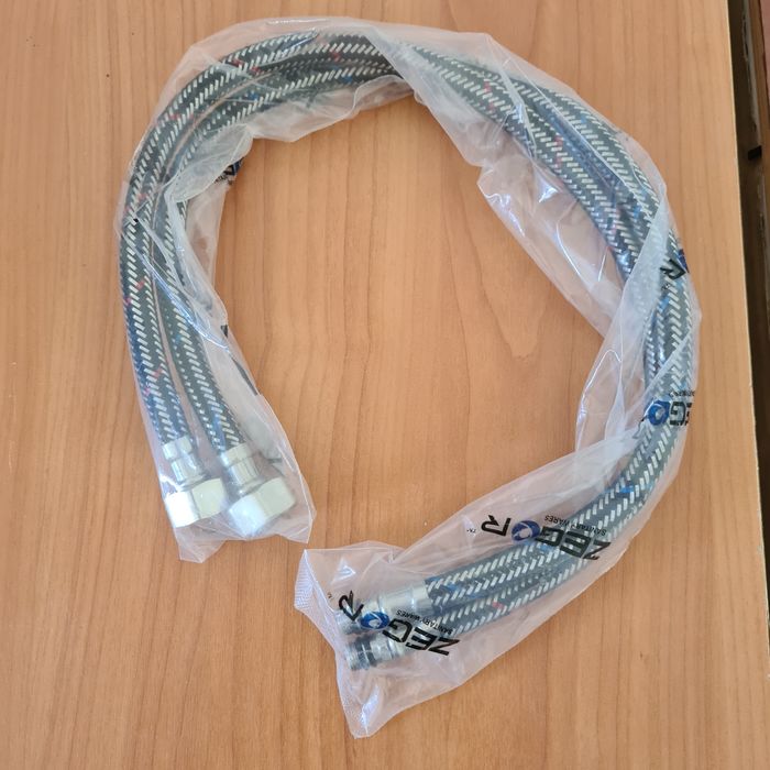 Продажа шлангов для воды.