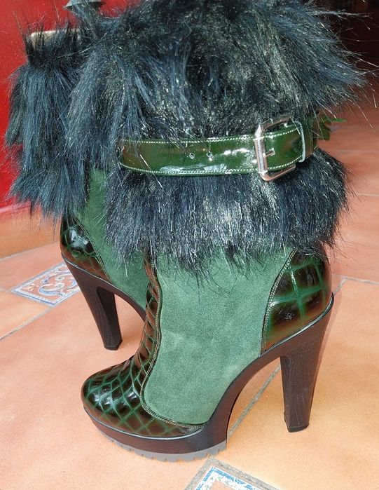 Ghete elegante cu toc