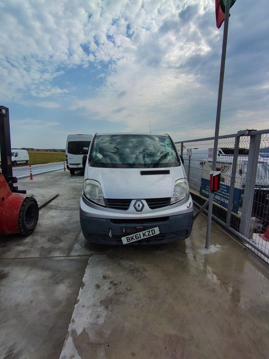 Рено Трафик / Опел Виваро  / Opel Vivaro / Renault Traffic 2.0  DCI НА ЧАСTИ