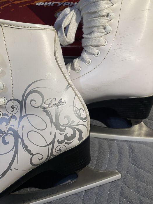 качествынные коньки