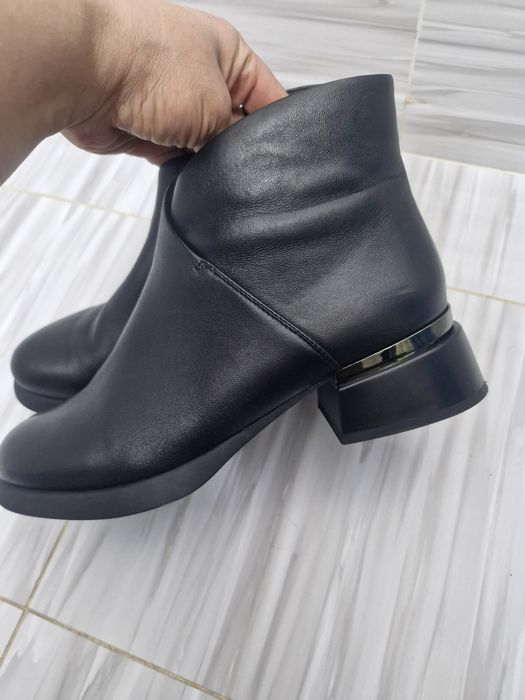 Продаётся женские сапоги