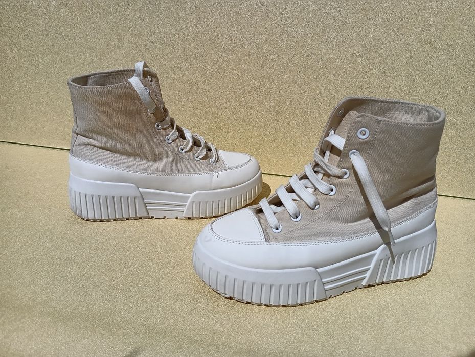 Кецове на платформа N 39 - 25 лв