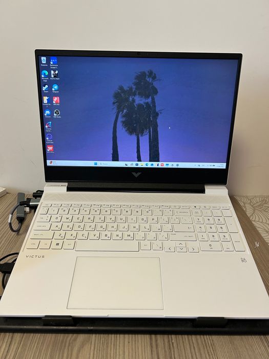 Продавам HP Victus 15 Gaming Laptop – RTX 3050 Ti / Отлично състояние