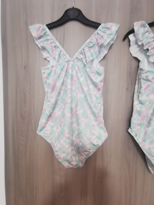 Costume baie noi fără etichetă, pentru fete 8-9 ani