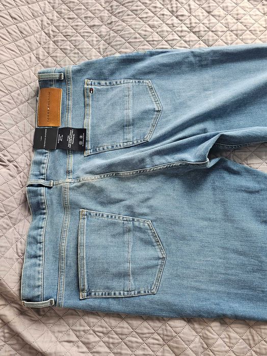 Дънки Tommy Hilfiger
