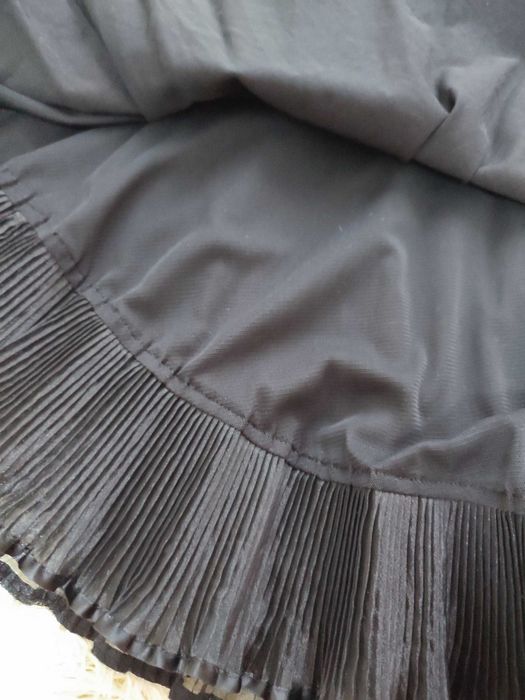 Продаю шикарное вечернее платье-корсет