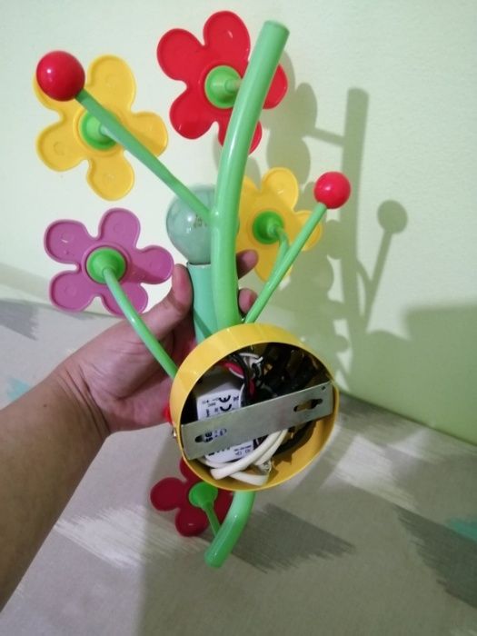 Aplica Flowers, cu bec si leduri pentru camera copilului