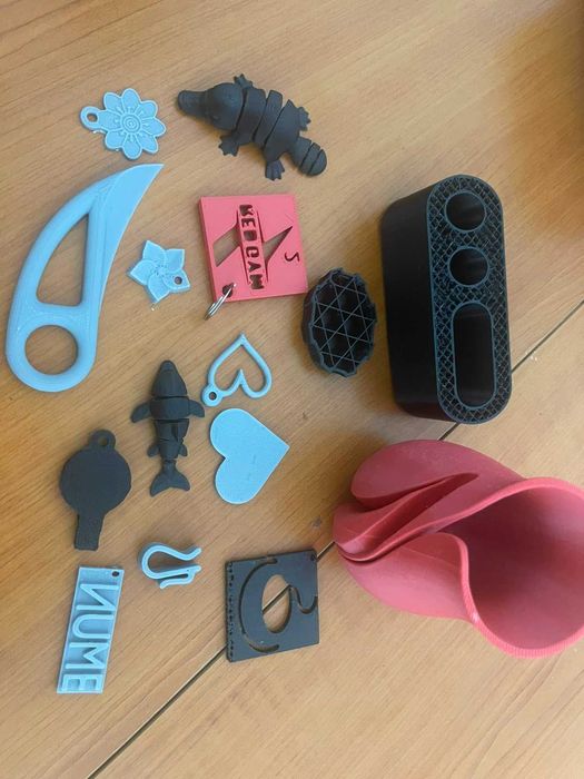 Printare 3D si in unele cazuri si proiectare.
