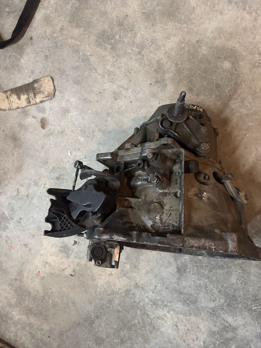 Скоростна кутия Ситроен Берлинго Пежо партнер 1.6 д Partner 20DP47