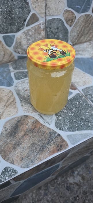 Vand miere naturala de rapita si salcam