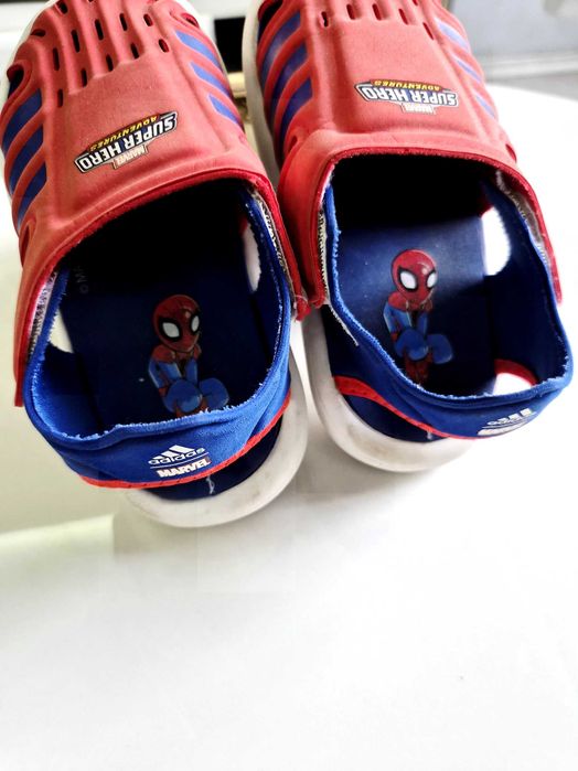 Детски сандали Adidas Marvel